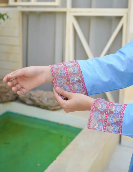 Aasmani Noor